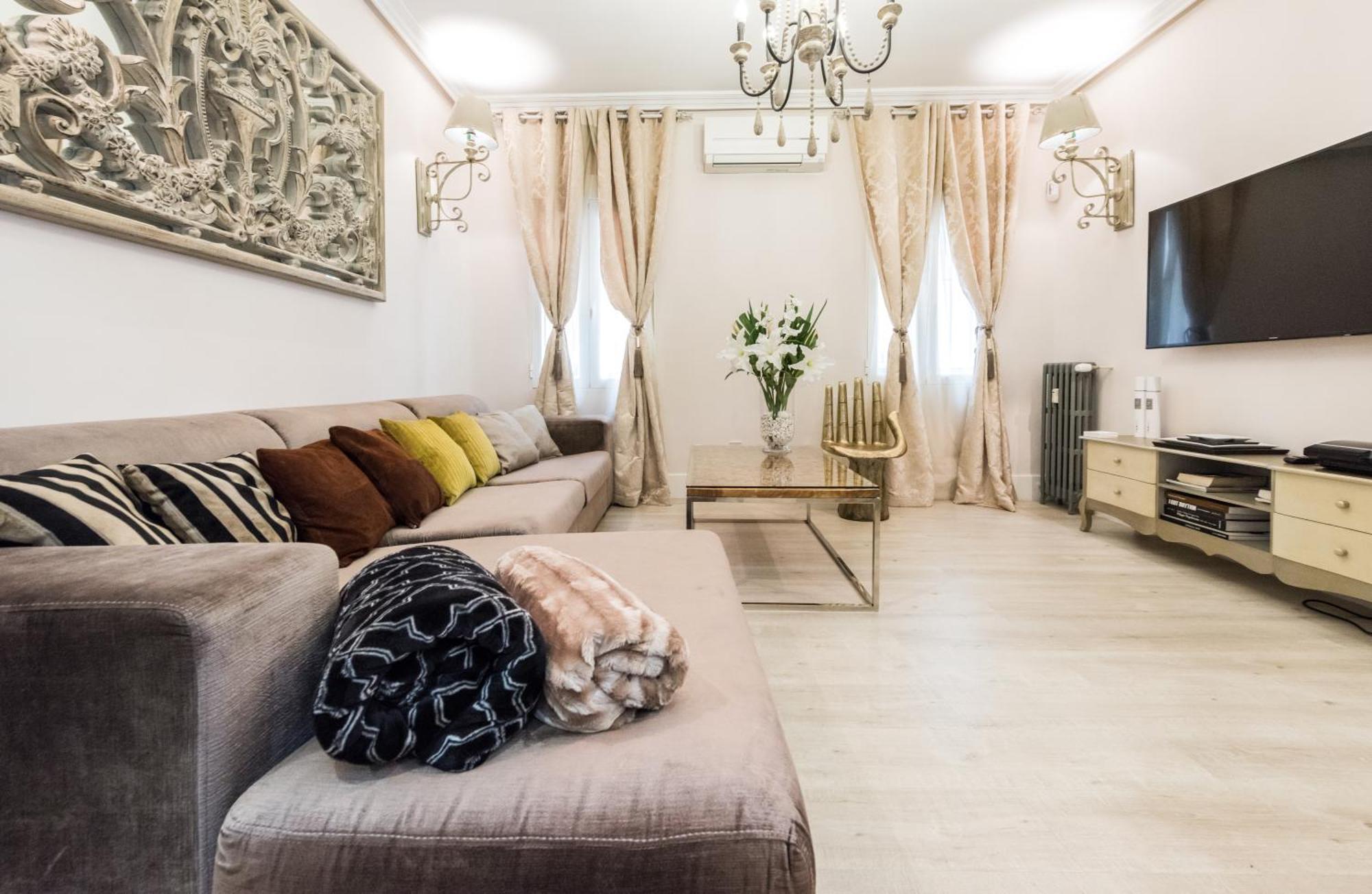 City Deluxe Apartment マドリード エクステリア 写真