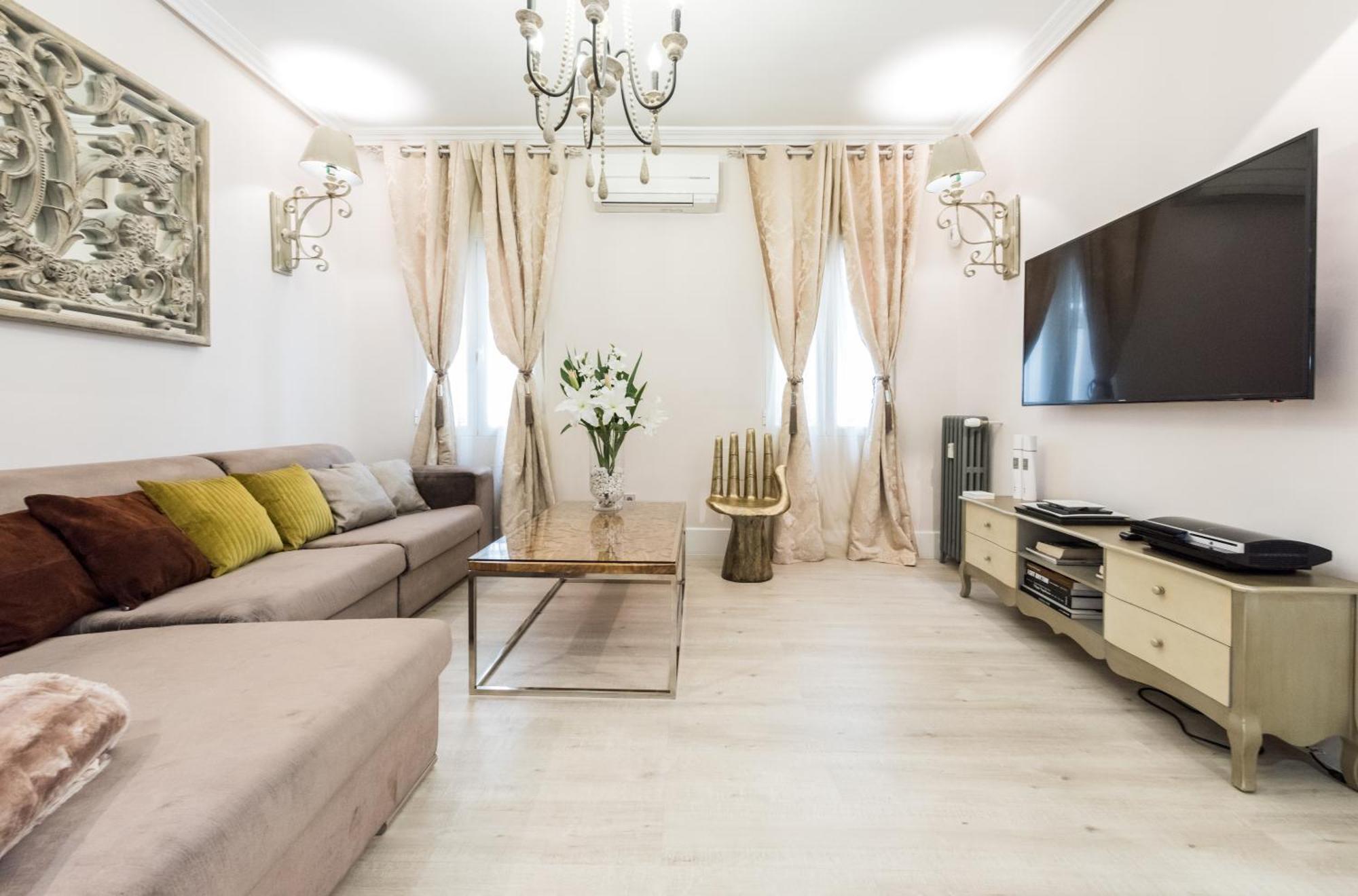 City Deluxe Apartment マドリード エクステリア 写真